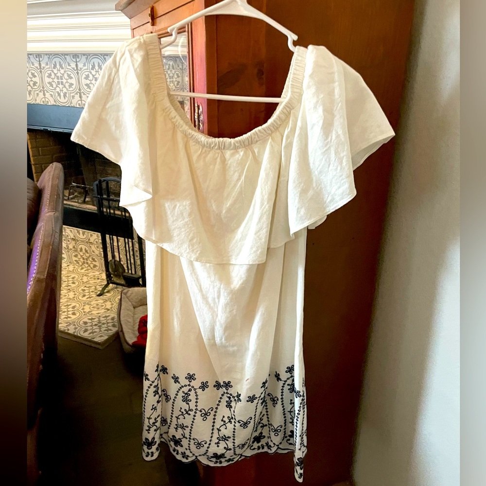 Women’s dress